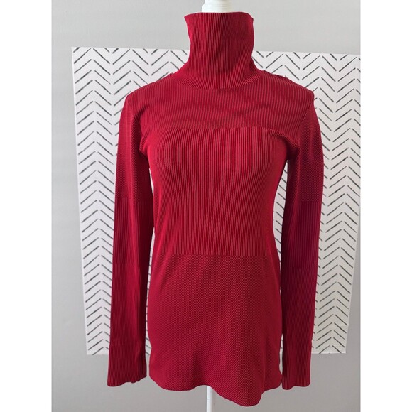 Athleta Red Flurry Base Layer Turtleneck Women's Size Medium Outdoors Athleisure - Picture 1 of 6